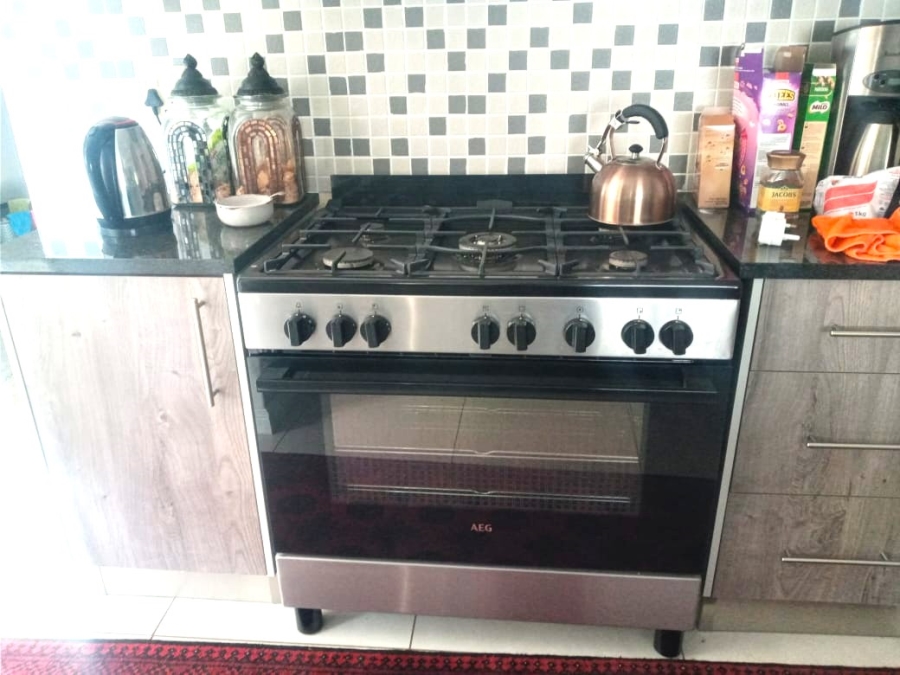 3 Bedroom Property for Sale in C Place Eastern Cape